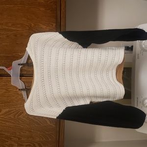 Full Circle Trends Sweater (M)
